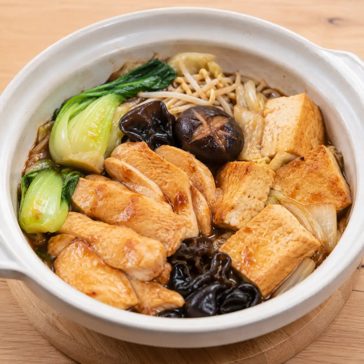 沙茶風醬燒雞胸豆腐煲