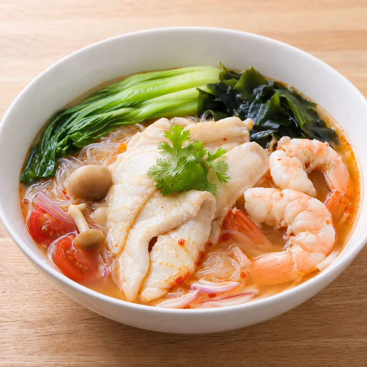 泰式冬陰功魚片蒟蒻冷湯麵