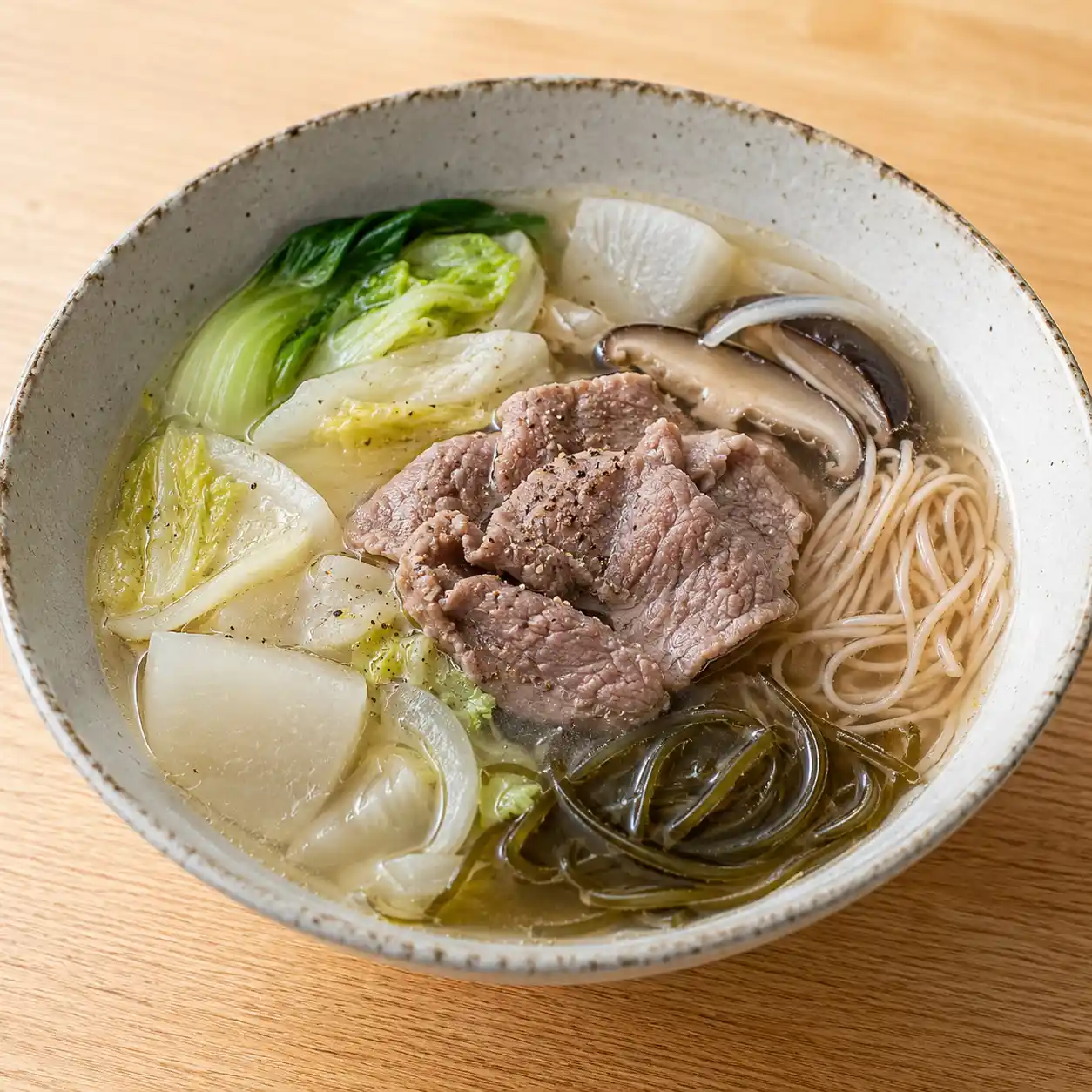 牛肉湯麵風白蘿蔔昆布麵
