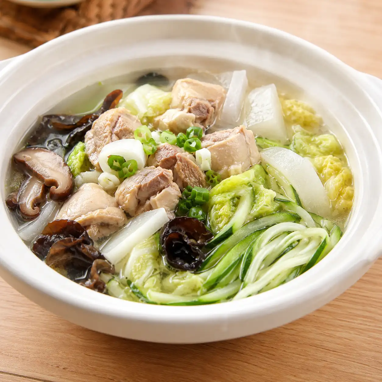 白胡椒雞肉白菜櫛瓜煲