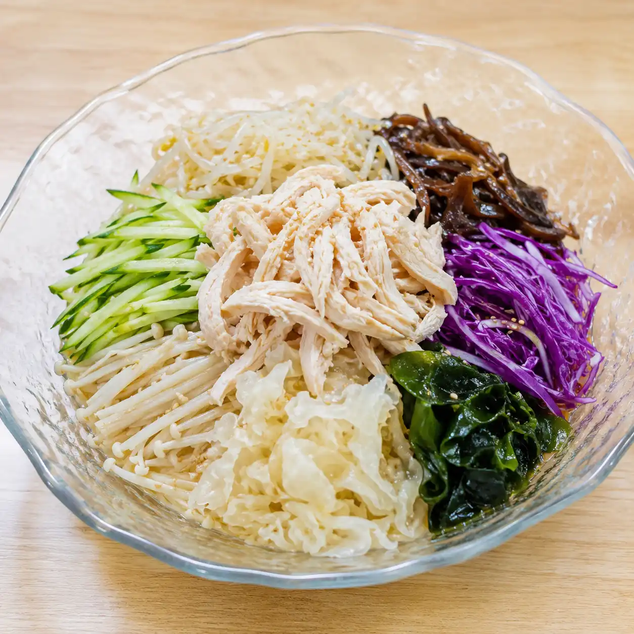 麻香雞絲白木耳菇冷麵