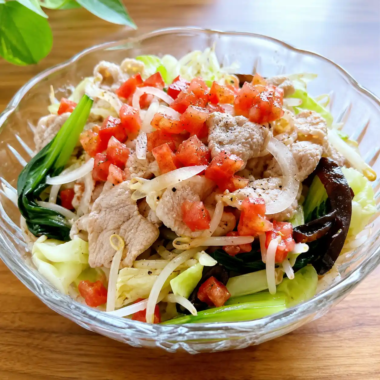 番茄莎莎瘦肉片洋蔥沙拉