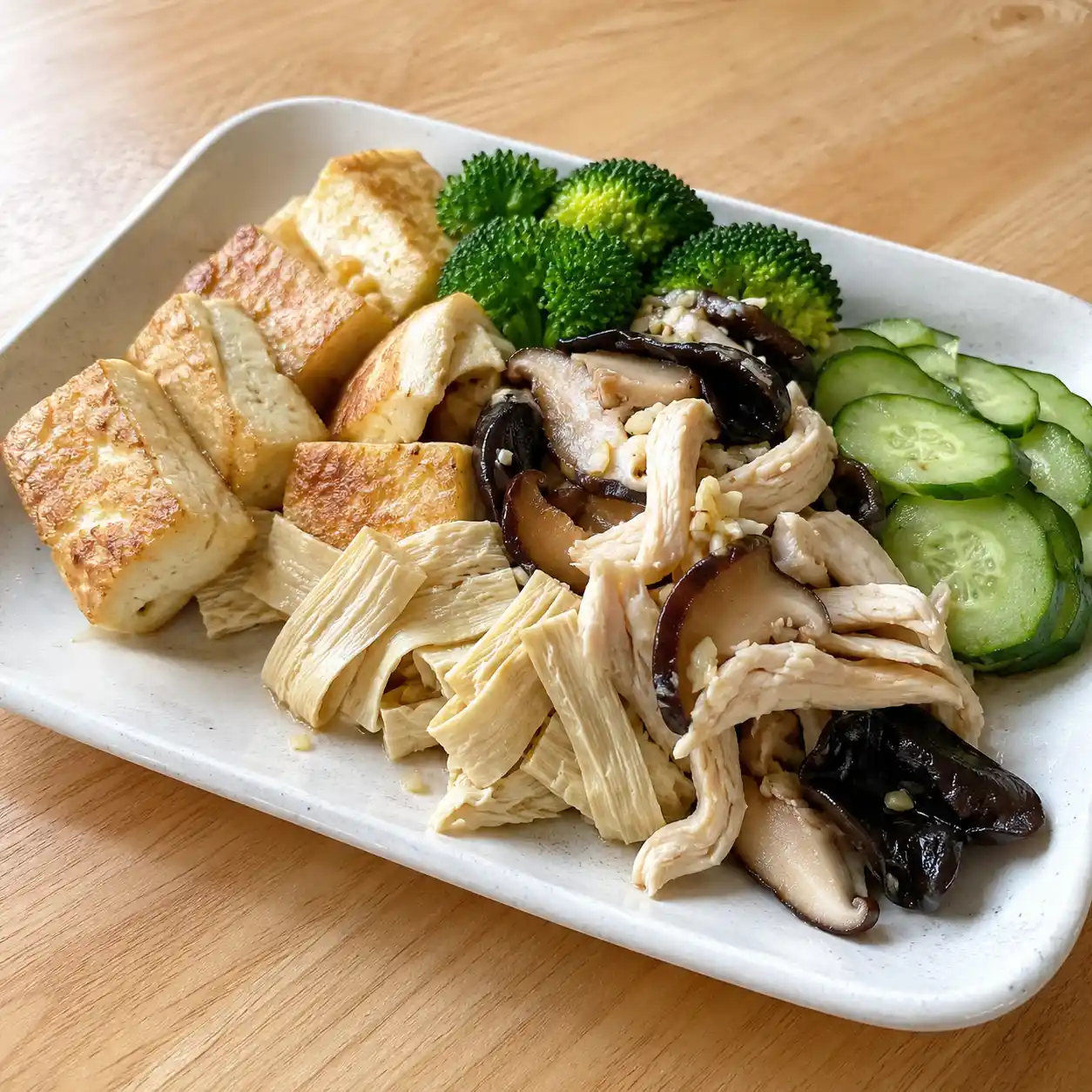 蒜香豆皮豆腐雞胸盤