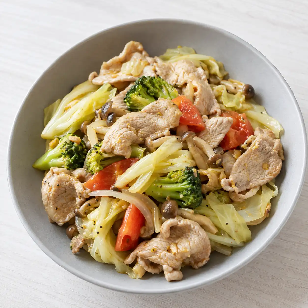 薑黃胡椒豬肉拌青菜