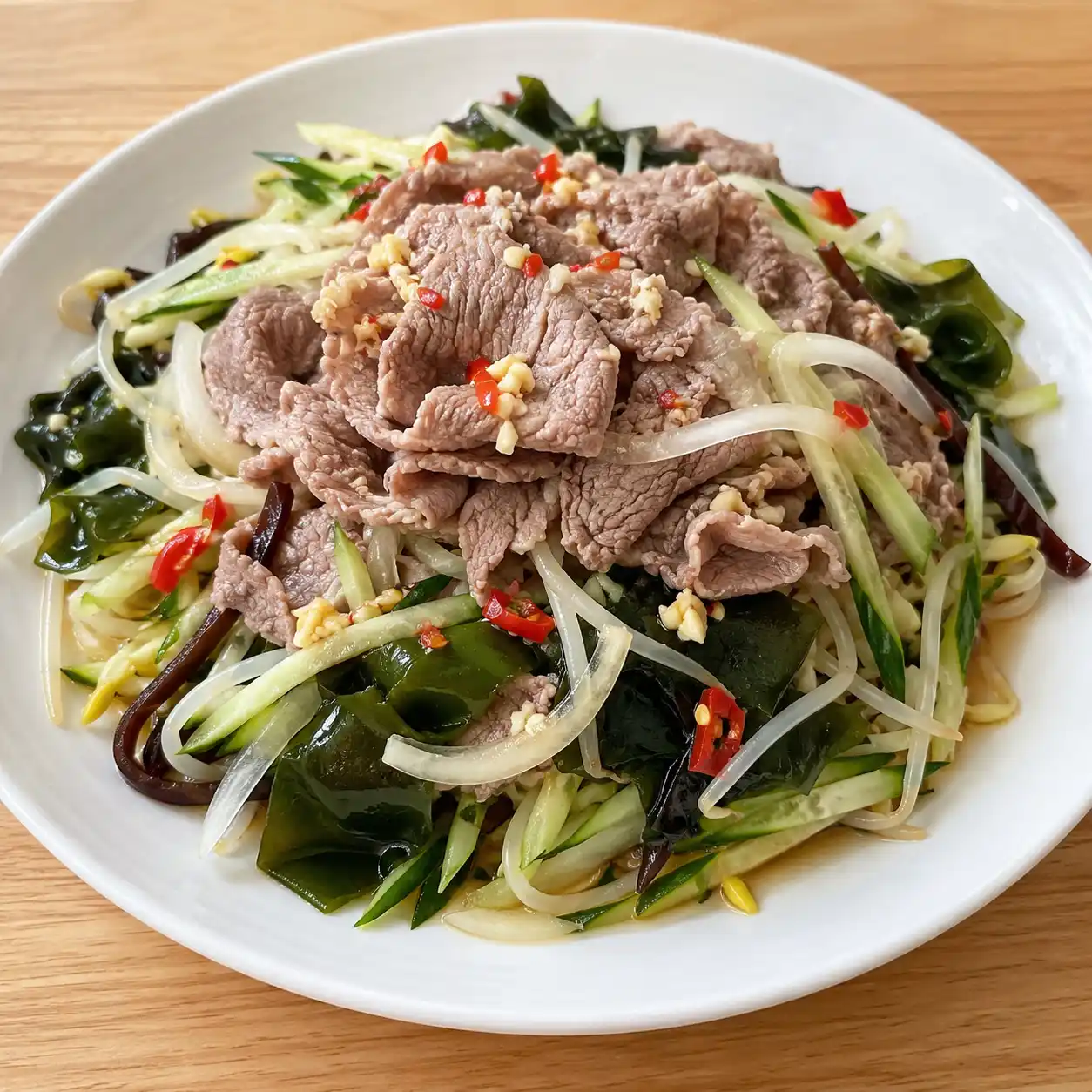 酸辣牛肉海帶芽冷拌