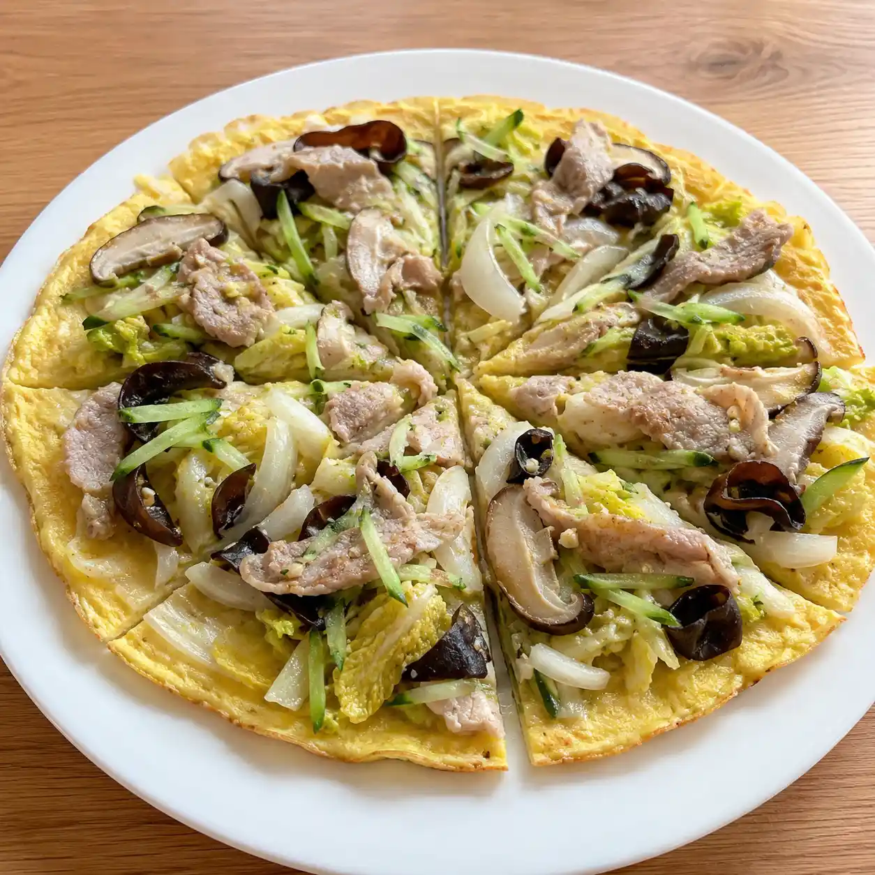 蛋皮瘦肉洋蔥木耳披薩