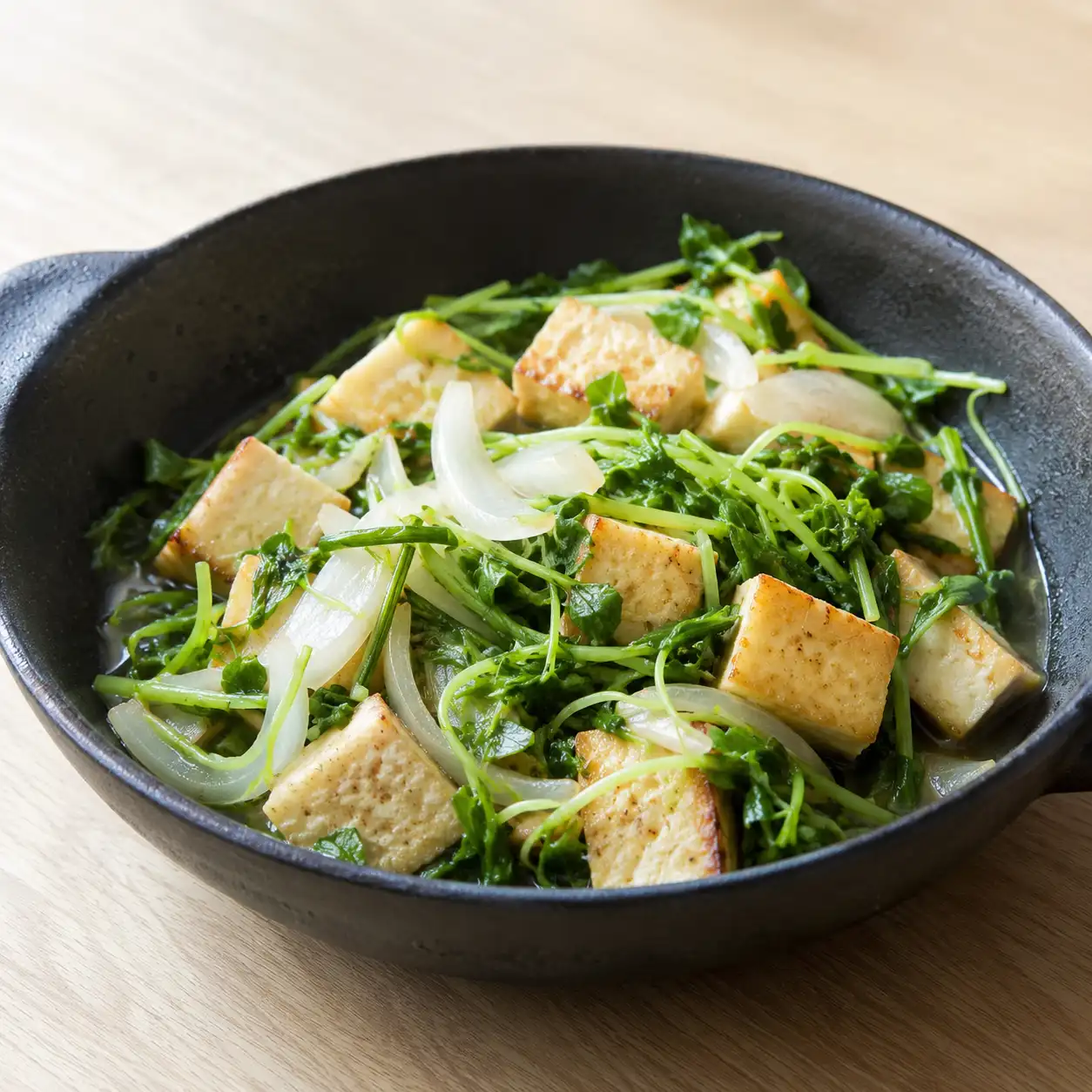 板豆腐炒豆苗龍鬚菜