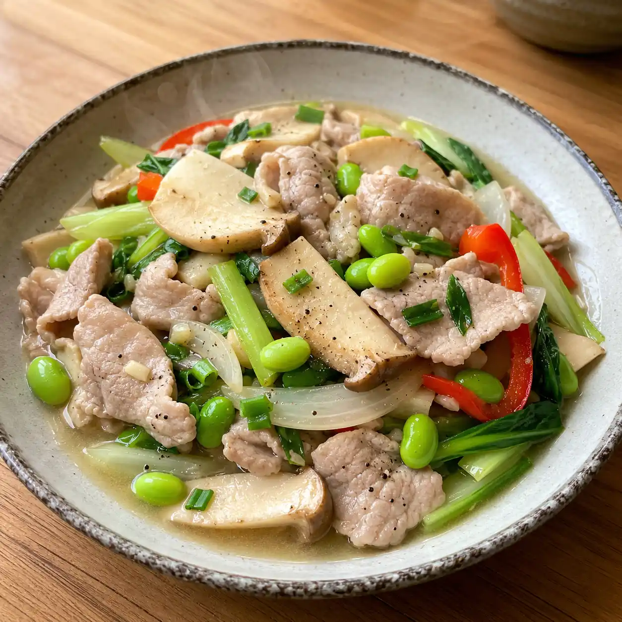豬肉片杏鮑菇毛豆燴炒