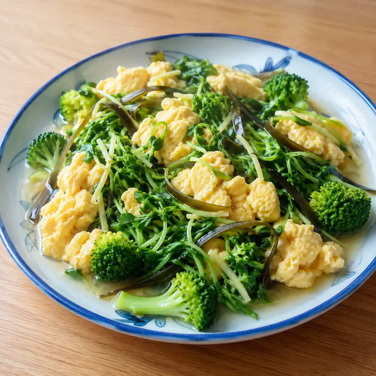 雞蛋豆苗滑炒
