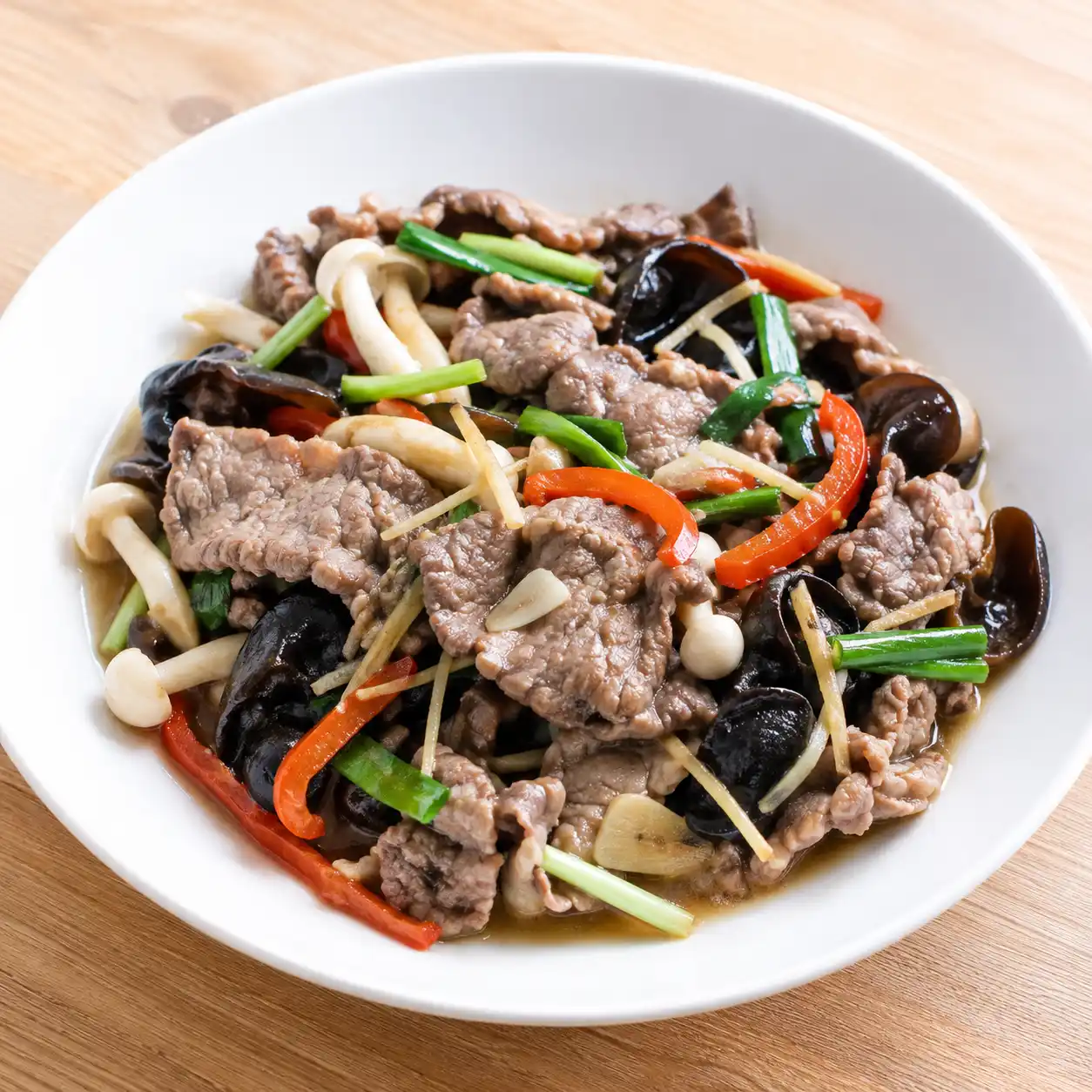 牛肉片黑木耳滑炒