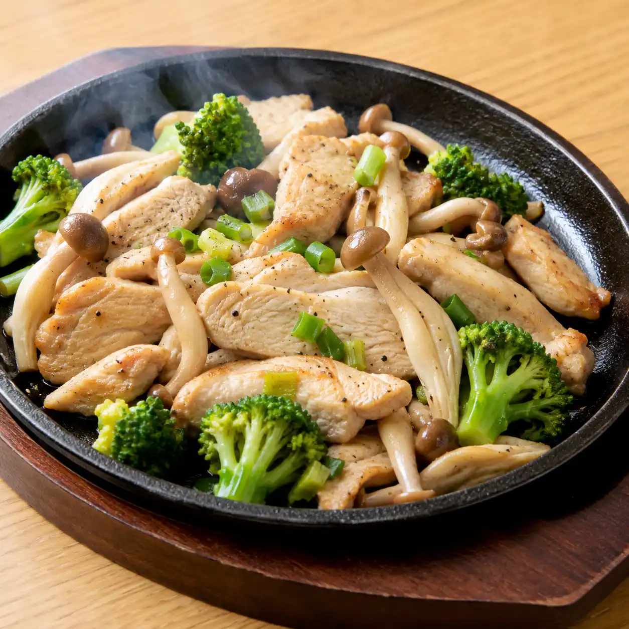 雞肉片秀珍菇鐵板
