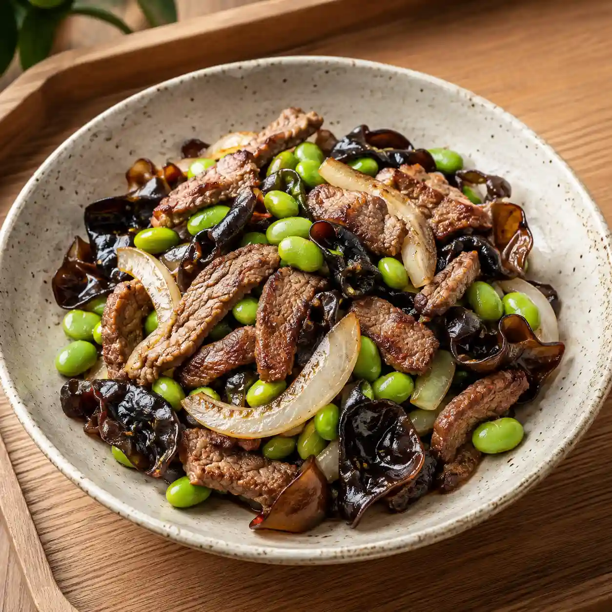 牛柳毛豆香酥烤黑木耳