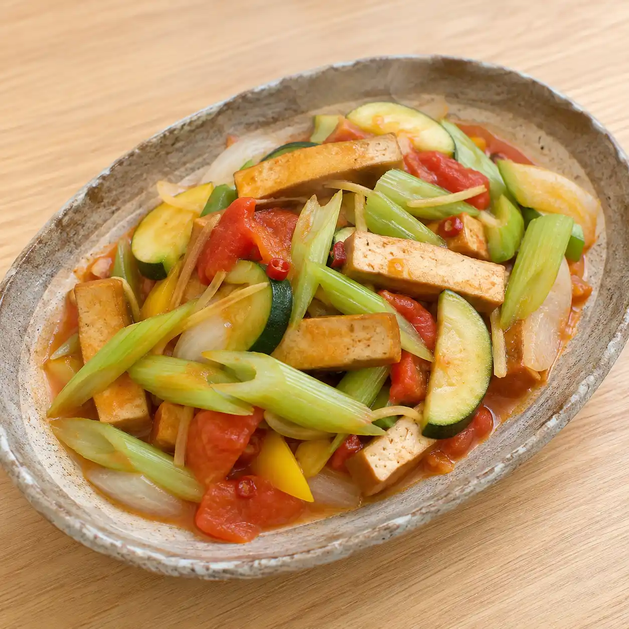 豆干芹菜茄汁燒