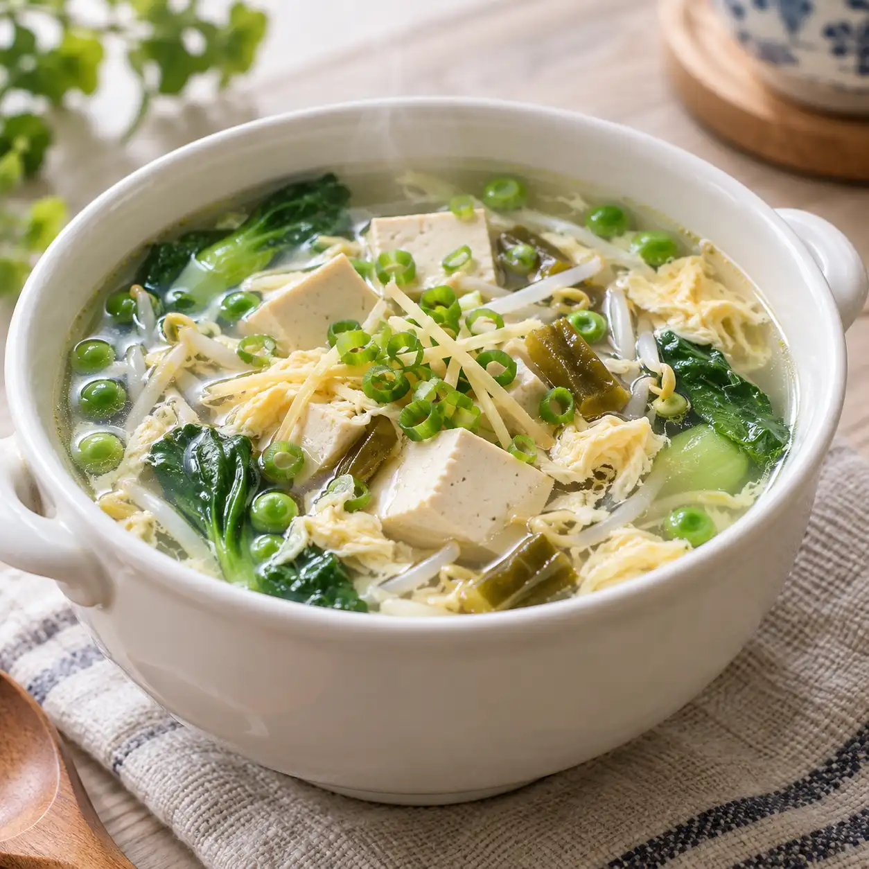 剝皮辣椒板豆腐豌豆蛋花湯