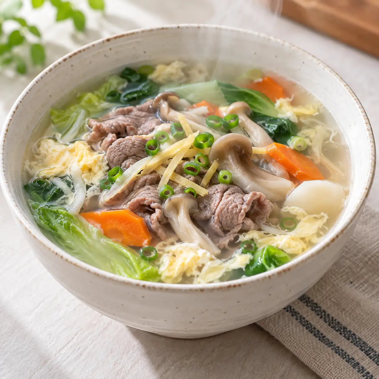 牛肉片秀珍菇清湯